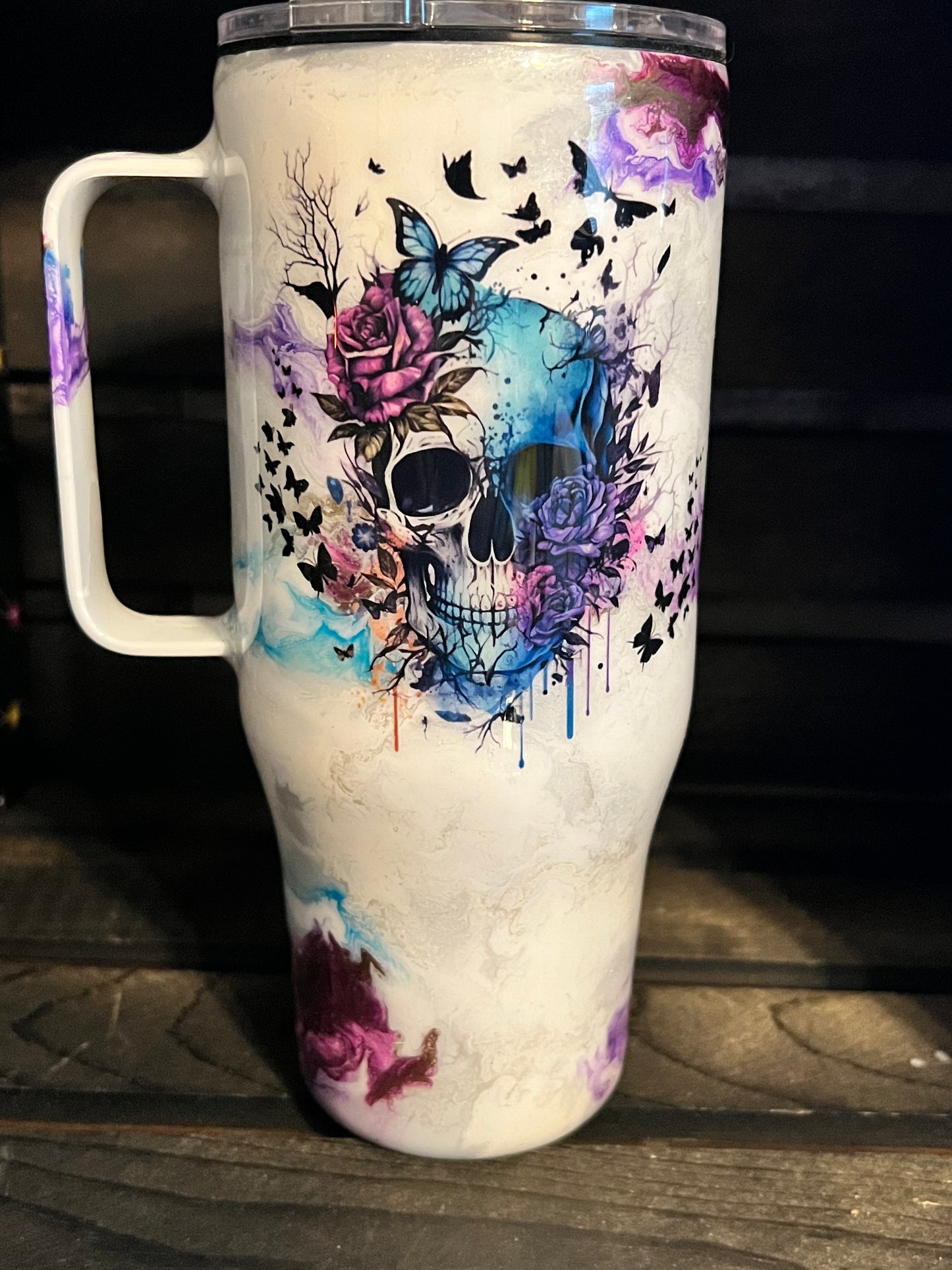 24oz Marble Skull